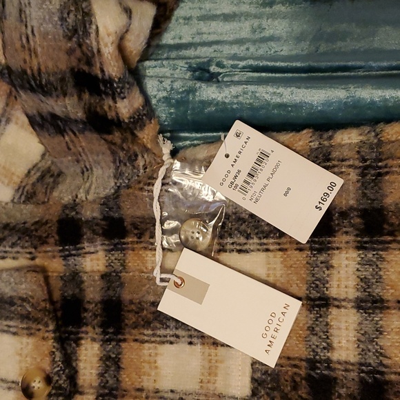 Over sized beautiful shacket - Picture 3 of 5